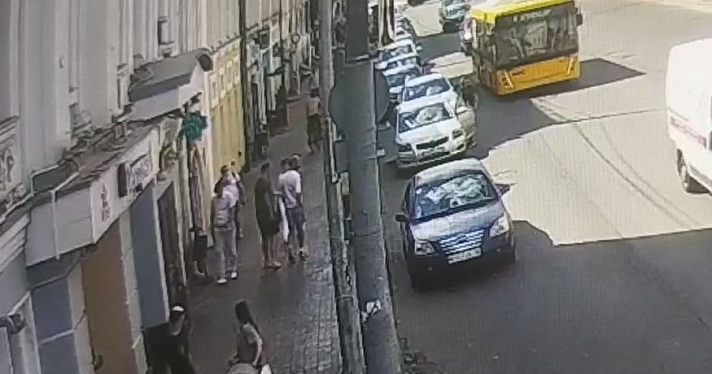 Суд вынес приговор ярославцу, облившему прохожего кислотой