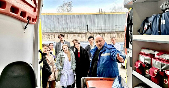Работать на скорой помощи в Ярославле приезжают медики из других регионов