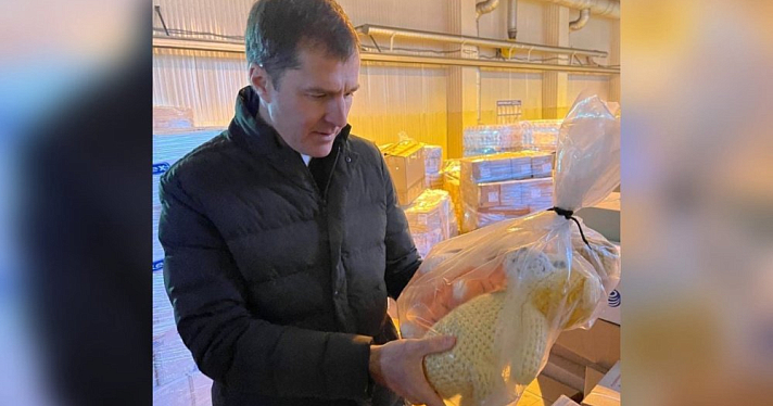 Владимир Волков посетил пункт сбора гуманитарной помощи