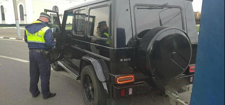 В Ярославле прошел рейд по тонированным автомобилям