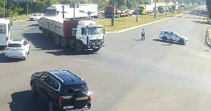 Ярославль средь бела дня атаковали беспилотники
