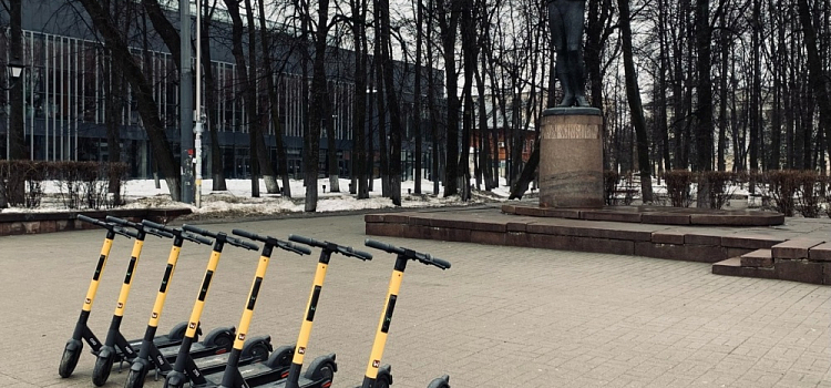В Ярославле открылся сезон проката электросамокатов