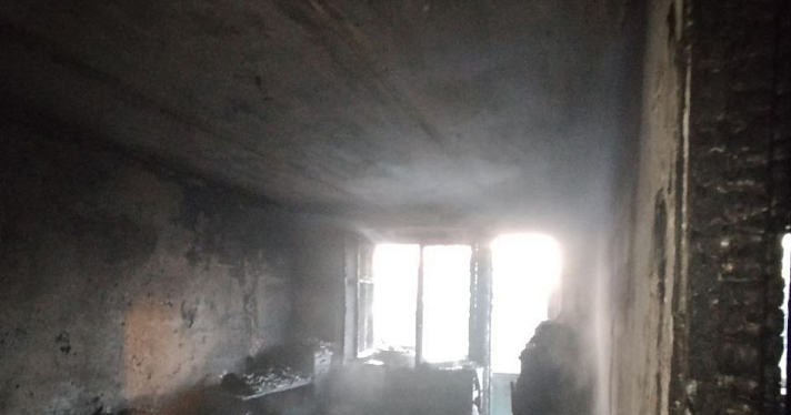 В Ярославле при пожаре в многоэтажке погибла женщина