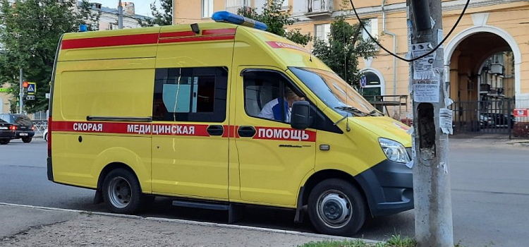 В Брагино трехлетний ребенок попал под колесо автобуса и умер