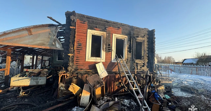 В посёлке под Ярославлем при пожаре погиб молодой мужчина