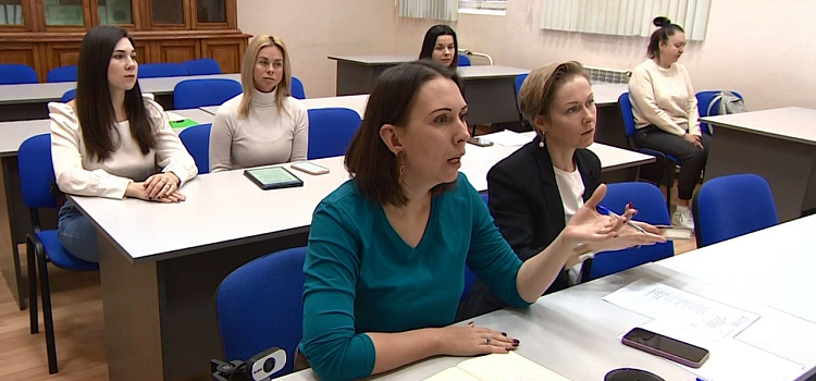 Более двух тысяч жителей Ярославской области получили возможность пройти профессиональное обучение в рамках нацпроекта «Демография»_227113