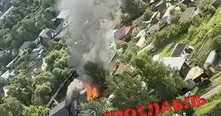 В Красноперекопском районе Ярославле горели два дом