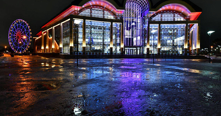 Здание КЗЦ в Ярославле украсила новая динамическая подсветка_260359