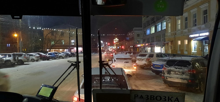 Вечером вторника ярославцы встали в девятибалльные пробки