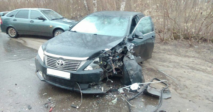 В Рыбинске разбились два автомобиля: есть пострадавшие _108498