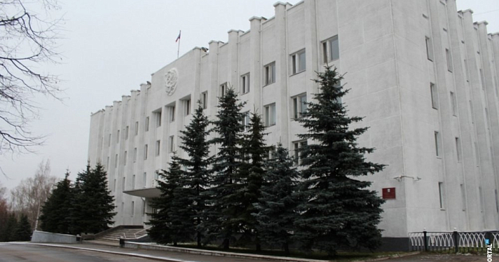 Эвакуировали 215 человек: неизвестный сообщил о минировании здания администрации в Рыбинске