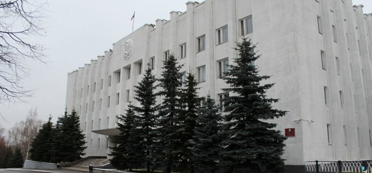 Эвакуировали 215 человек: неизвестный сообщил о минировании здания администрации в Рыбинске