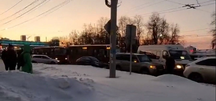 На Московском проспекте в Ярославле из-за ДТП образовалась пробка