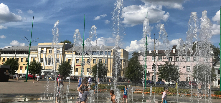 В Ярославль снова приходит жаркая погода