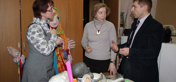 В Ярославле начали готовить кукол к конкурсу «Сударыня Масленица – 2015»_23228