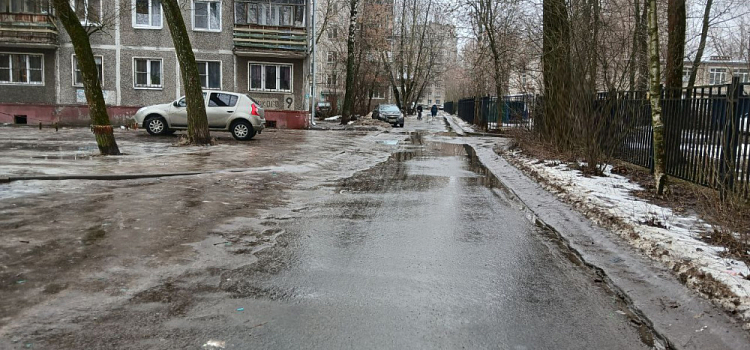 В Дзержинском районе Ярославля прокуратура проверила подъезд к детскому саду