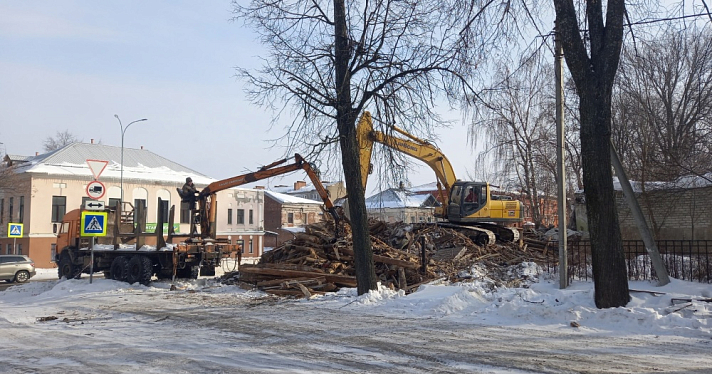 Наследие исторического центра сравняли с землей: Следственный комитет проверит законность сноса старинного здания в Рыбинске