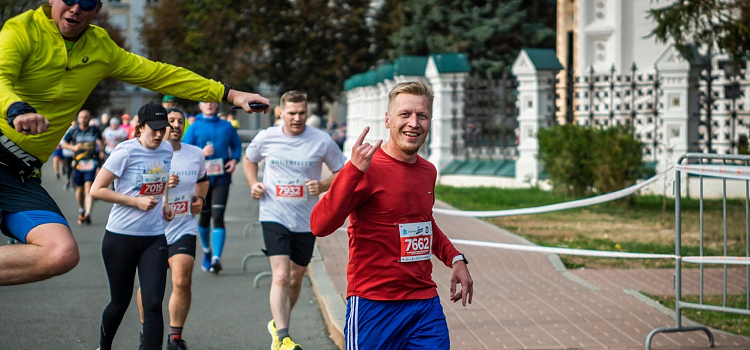 Фото дня. Ярославцы на полумарафоне «Золотое кольцо»_160615