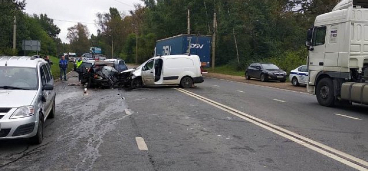 В ДТП в Ярославле погибла женщина