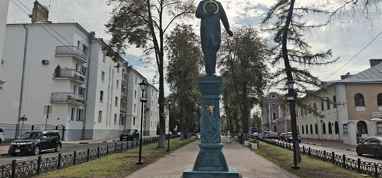 В центре Ярославля установили новый памятник_318734