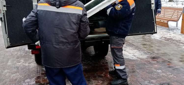 В ярославском парке сносят здание кафе_308485