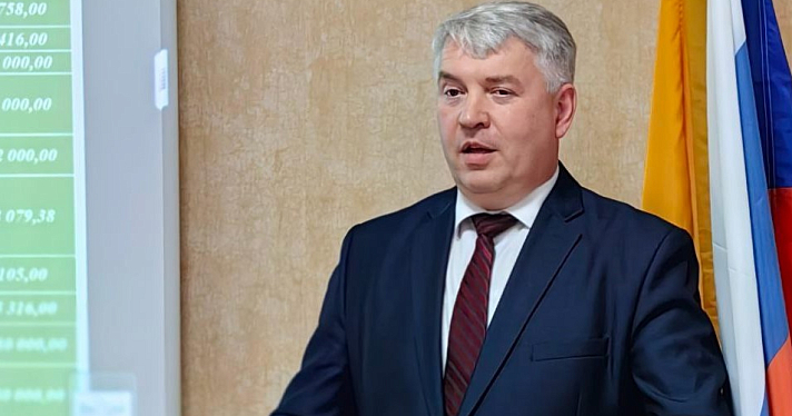 Избран глава Любимского района