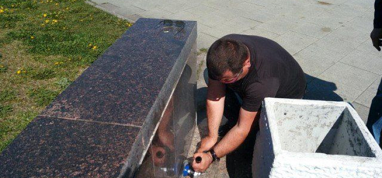 К Дню города в Ярославле восстановят плитку на Волжской набережной