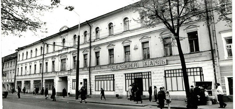 Как раньше: в центре Ярославля могут вновь запустить продажу горячего хлеба из окошка