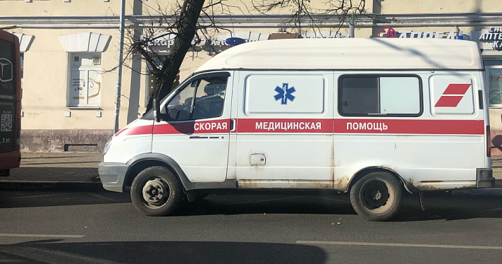 Ярославец у придорожного кафе изрезал осколком стекла женщину-бармена