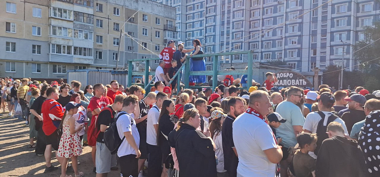Кубок Гагарина побывал в брагинских дворах_300646