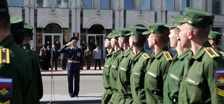 В Ярославле на карантин закрыли военное училище