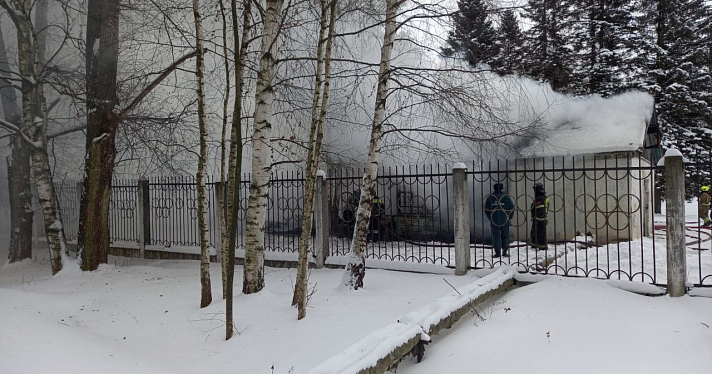 Прокуратура проверит обстоятельства пожара на стадионе в Ярославле_259576