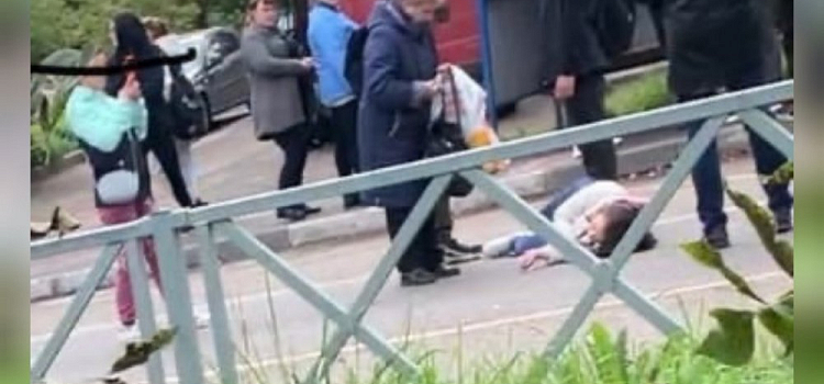 В Ярославле на пешеходном переходе сбили девушку. Кадры