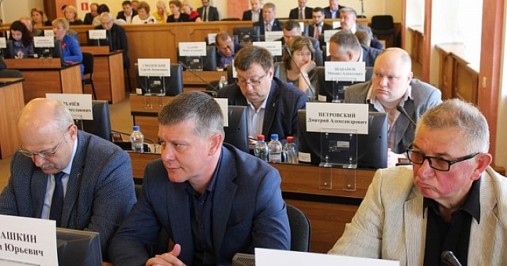 Ярославские депутаты не смогут брать в помощники родственников