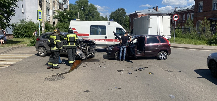 В Ярославле произошло ДТП с пострадавшим