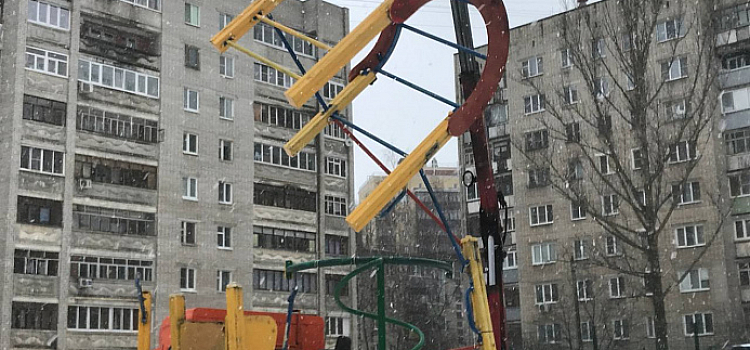 В Ярославле до конца января снесут все аварийные детские городки