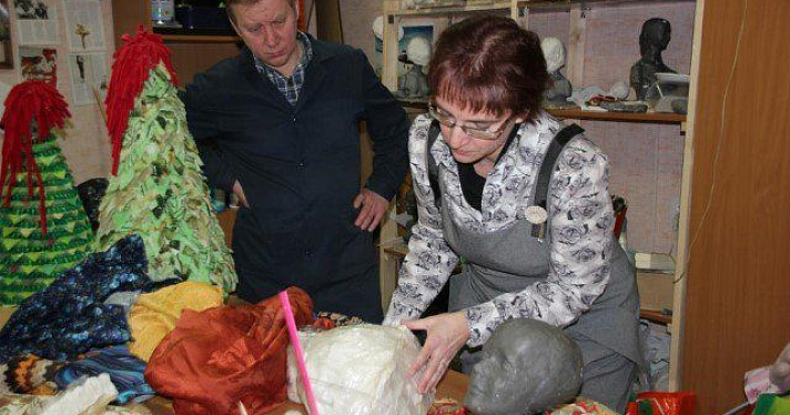  В Ярославле начали готовить кукол к конкурсу «Сударыня Масленица – 2015»_23230