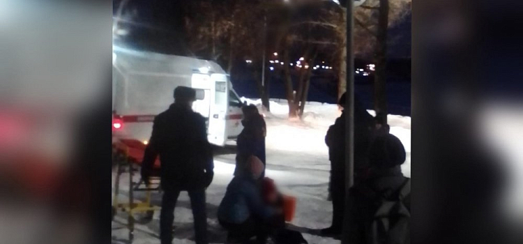 Кричал от боли: в Ярославской области с горки увезли мальчика с множественными переломами