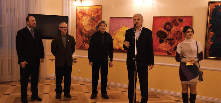 В Ярославле представили подсолнух в современном искусстве _22932