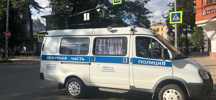 Житель Ярославской области пожаловался на бывшую ВИЧ-инфицированную девушку