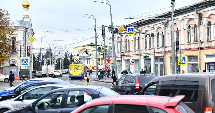 На улице Первомайской в Ярославле оборудуют проекционные пешеходные переходы_222203