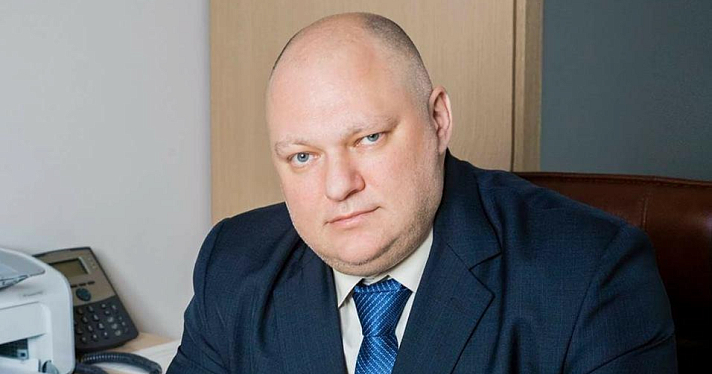 Депутат Дмитрий Петровский предложил запретить государству и госкомпаниям финансировать профессиональные спортивные команды — и разогнать «Локомотив»