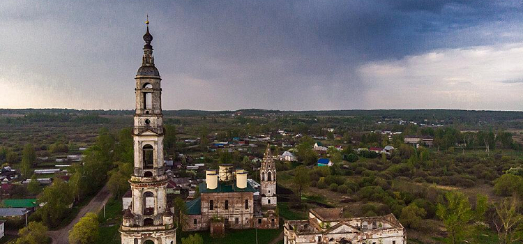 Поселок Ярославской области официально признают одним из самых красивых в России