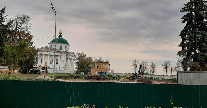 На Волжской набережной Ярославля началось строительство отеля