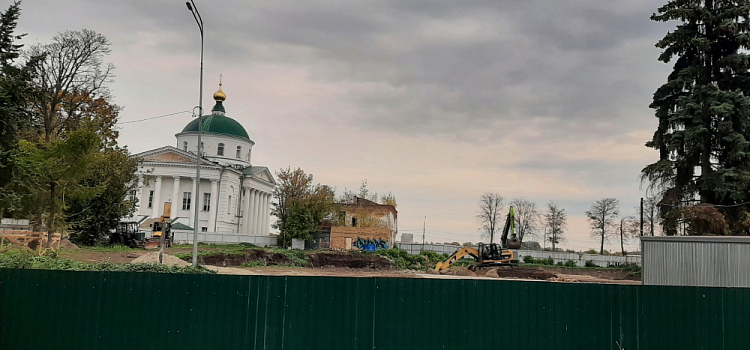 На Волжской набережной Ярославля началось строительство отеля