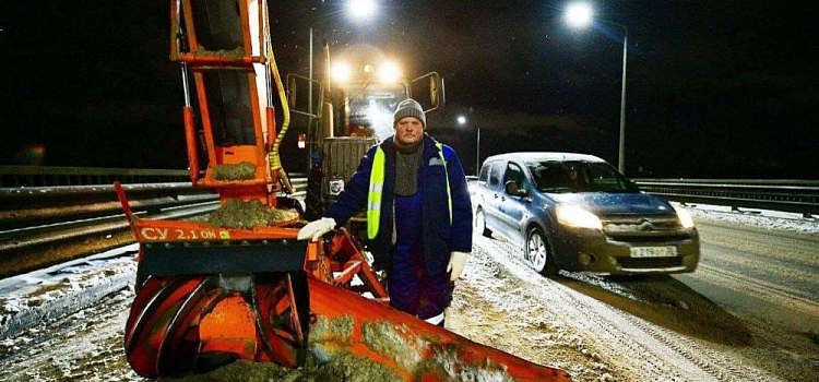 В Ярославле ГИБДД попросила у мэрии убрать снежные валы на дорогах