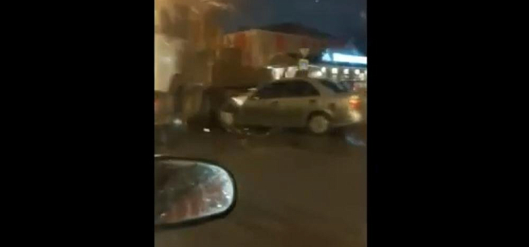 Легковушка столкнулась с фурой в Дзержинском районе