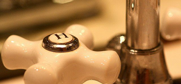 Жители Переславля-Залесского остаются без горячей воды в течение трех месяцев