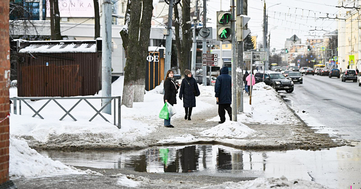 Водителей в Ярославле вновь просят убрать машины с улицы Свободы
