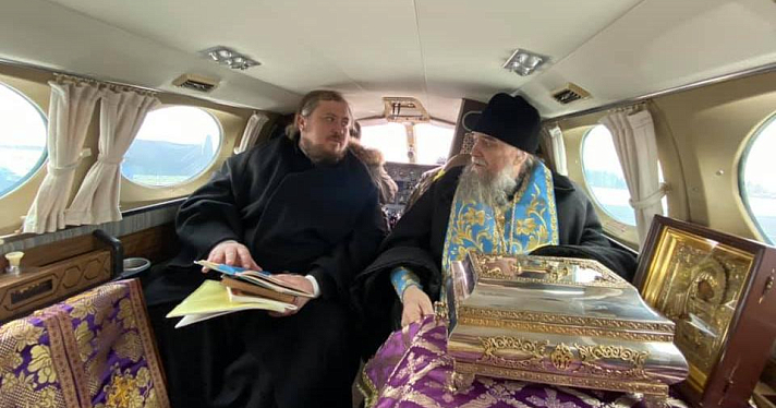 Ярославские епископы совершили облет с иконой